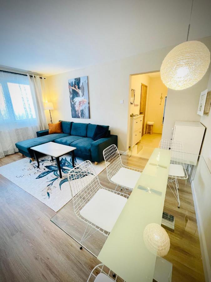 Best Place To Stay-Self Check In-24H Resita Exterior foto